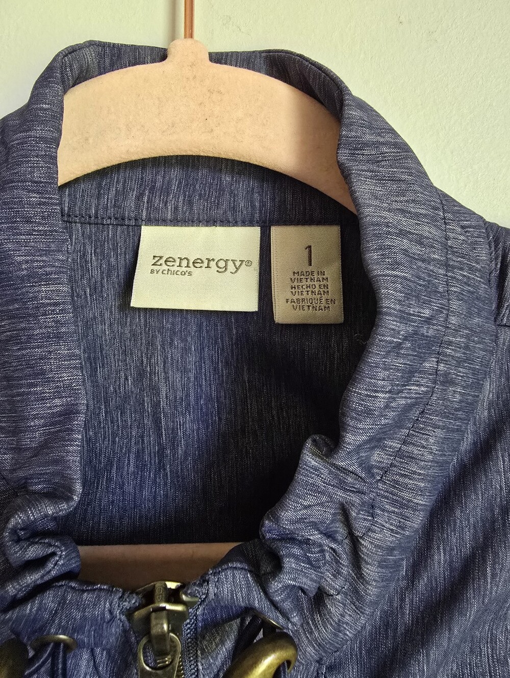 Chico's Zenergy Neema Indigo Ruched Zip Front Athletic Travel Vest SZ Medium - Picture 8 of 10
